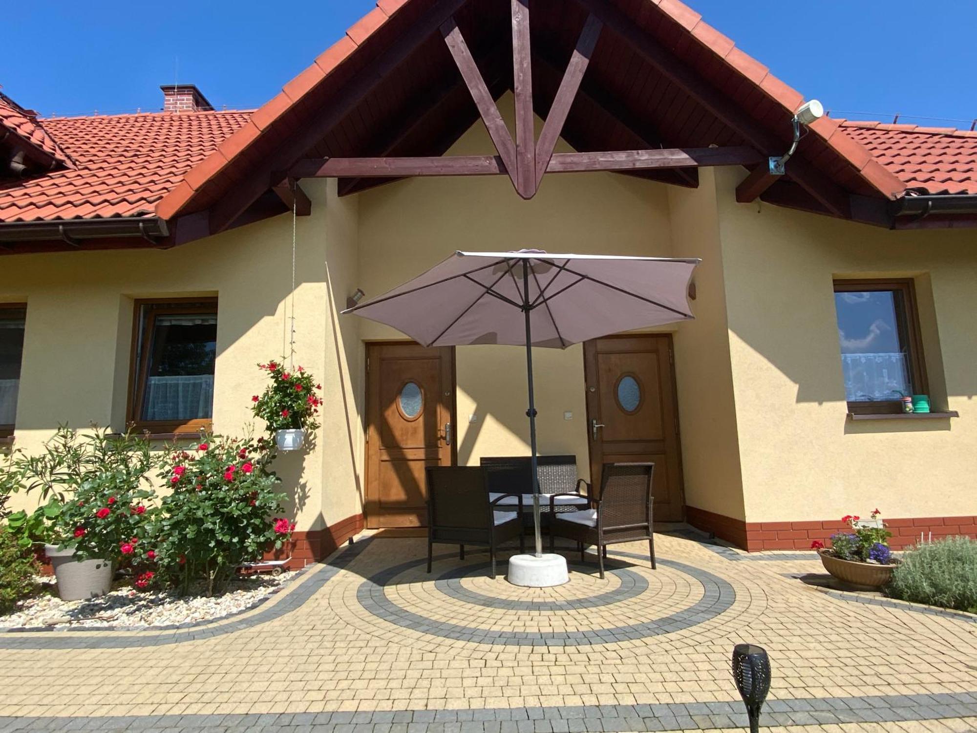 Apartament Zacisze 乌斯特龙 外观 照片